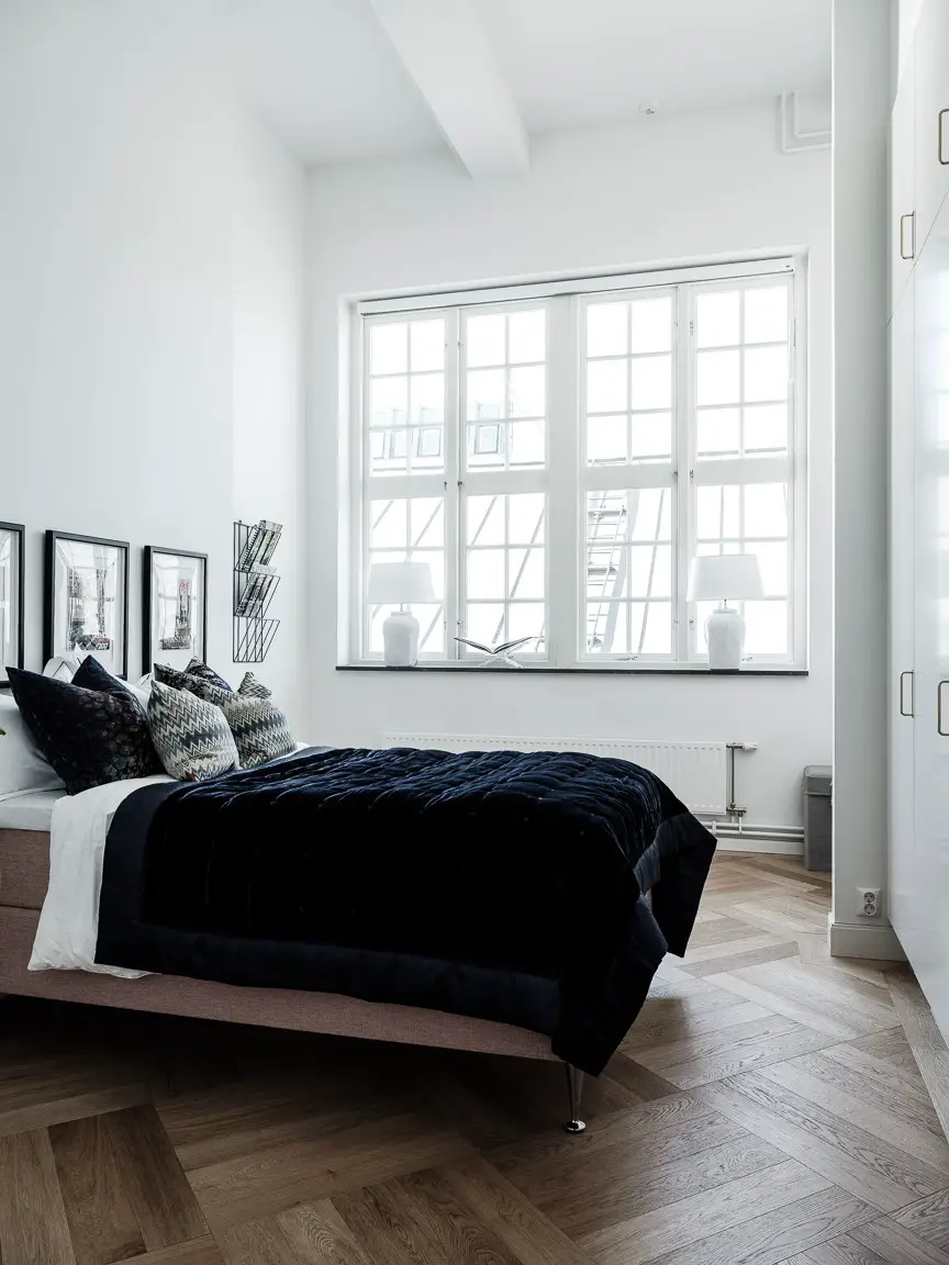 瑞典旧厂房现代公寓——钢制楼梯与原窗的美感碰撞-10