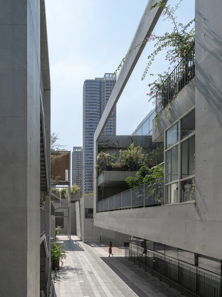 深圳万科社区 A1-B2 与公交车站-57