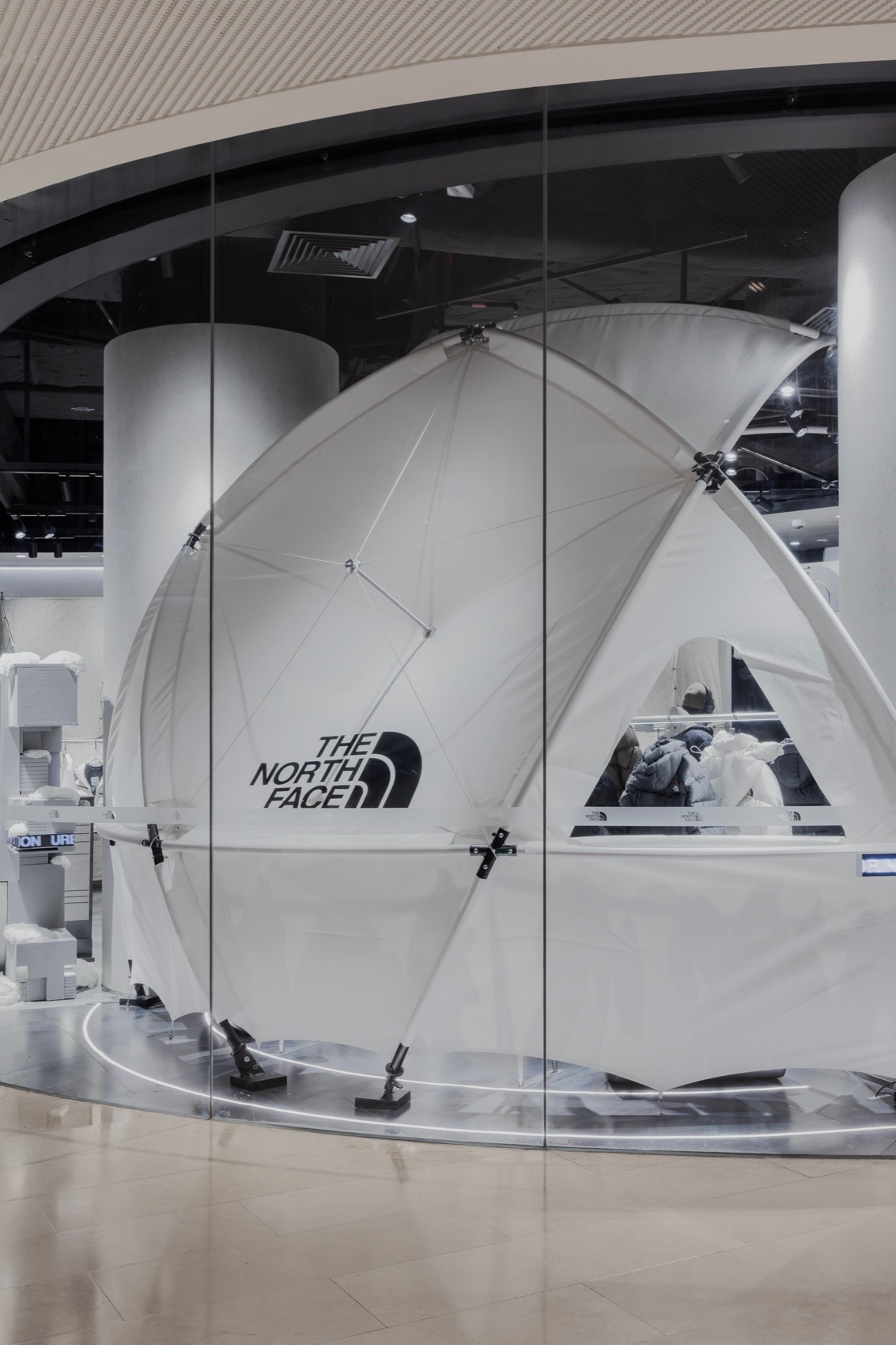 THE NORTH FACE -URBAN EXPLORATION (亚太地区店铺设计) 丨中国广州 丨小大建築設計事務所-9