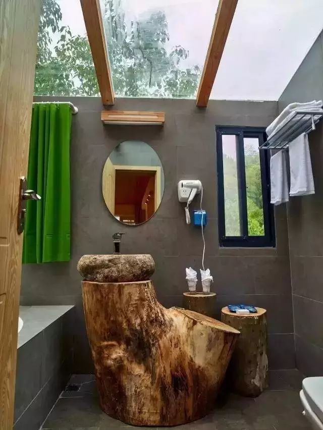 文艺大叔租下8亩林场，花16年种花养草，如今惊艳世人，连美国杂志都给他点赞-136