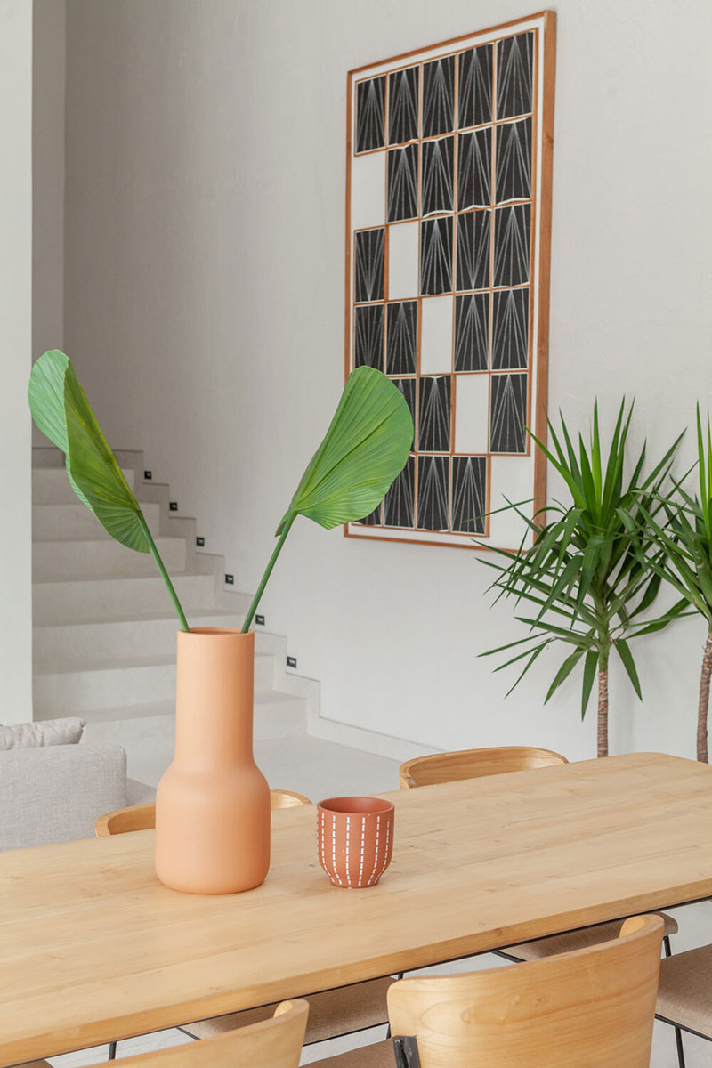 巴厘岛假日别墅 | 弧形与绿植的时尚设计-15