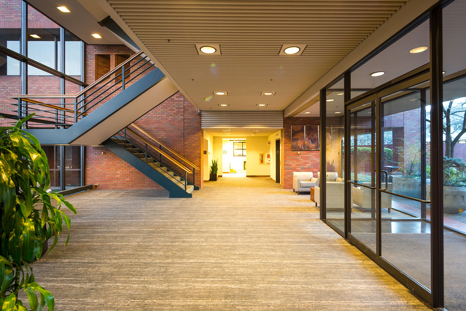 5550 South Macadam Avenue Re-positioning-11