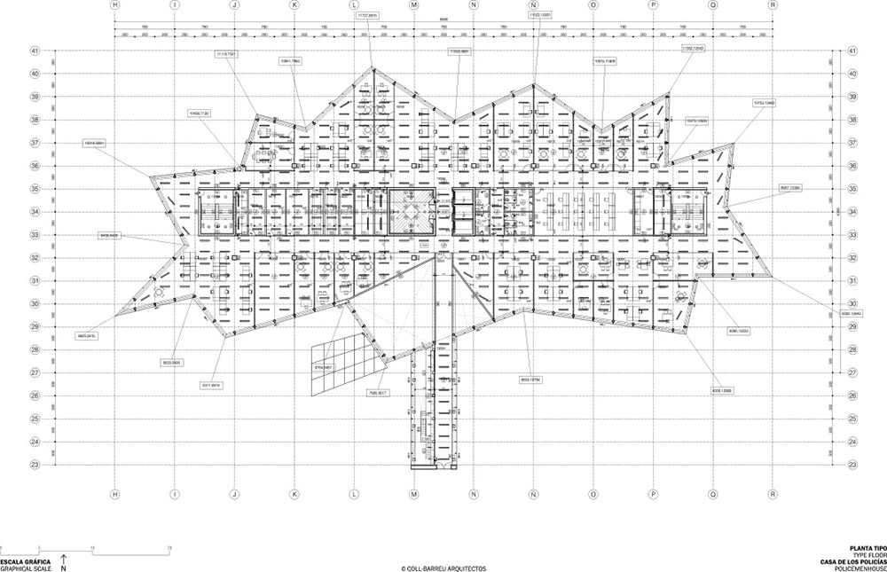 矿山上的警察局，西班牙 / Coll-barreu Arquitectos-18