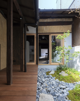 Beauty Acupuncture Clinic Ryu no Ana / td-Atelier