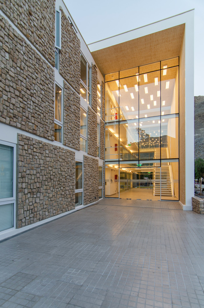 安第斯山脉中的埃斯洛市政厅-50