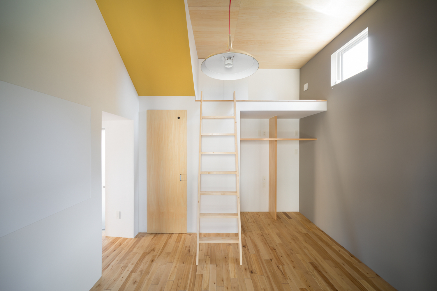 镰仓海岸木制办公空间-10