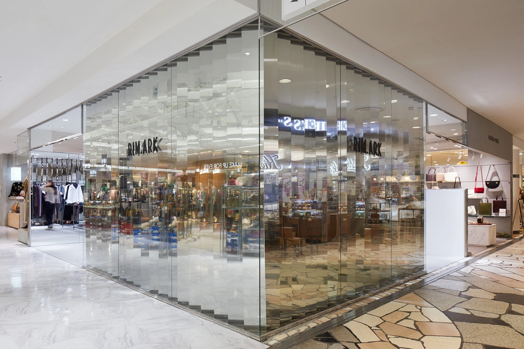 RIM·ARK·shinjuku 室内设计丨日本东京丨Yohei Kawashima architects inc.-13