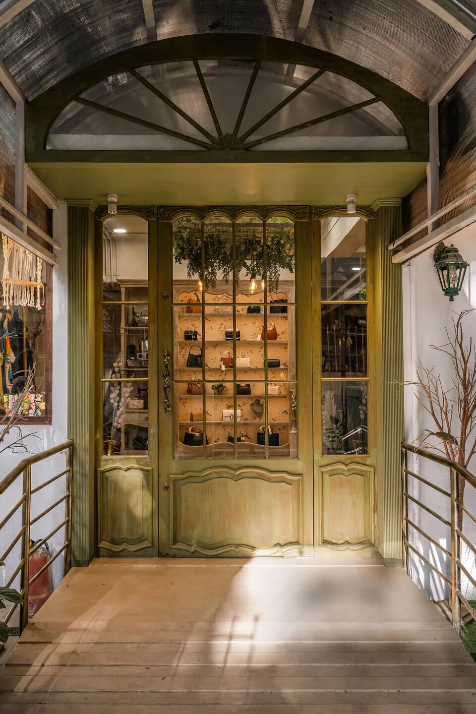 服装店丨印度丨Mindspace Interiors-23