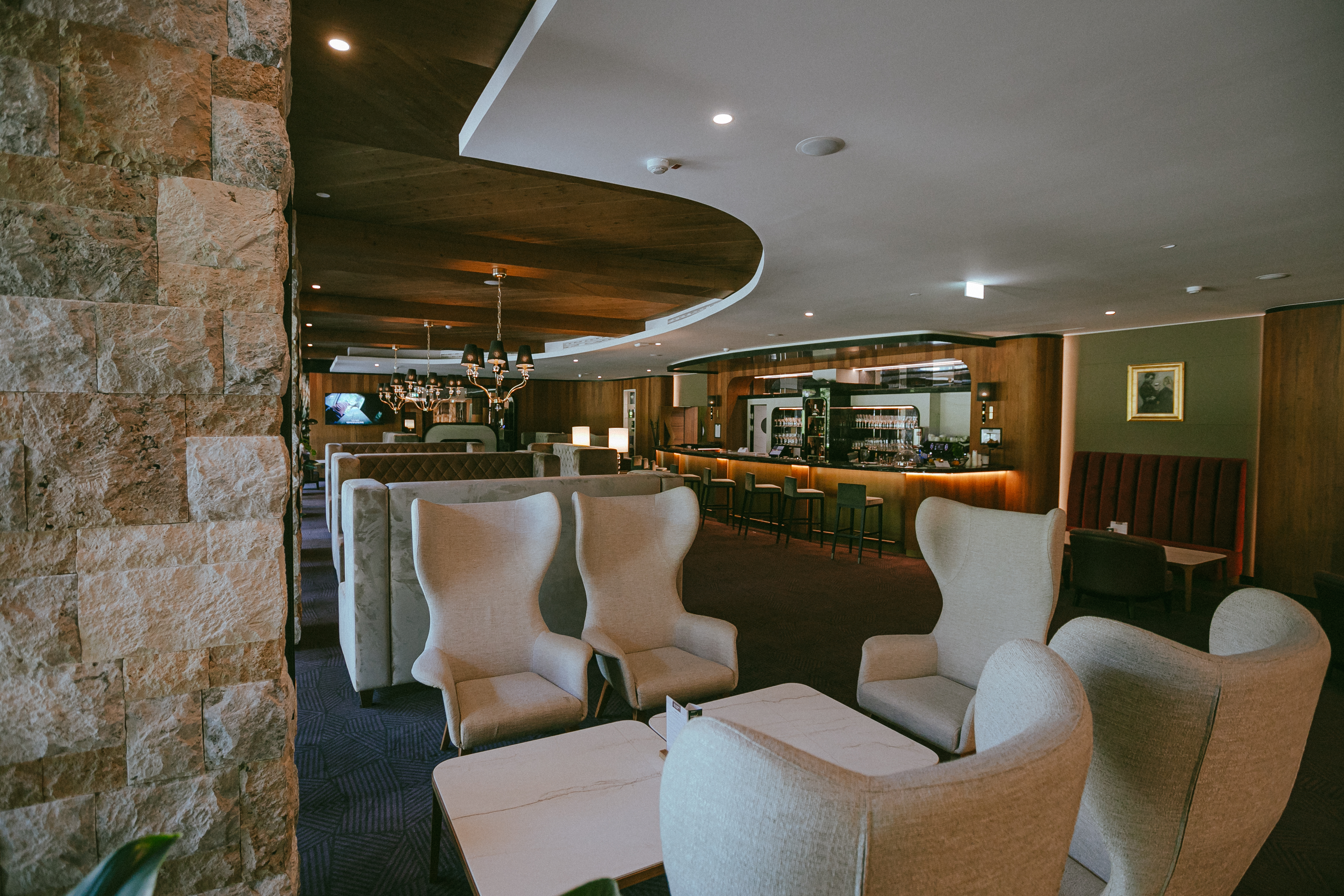 Hotel Habakuk 酒店中庭室内设计丨斯洛文尼亚丨Metka Komatar-15