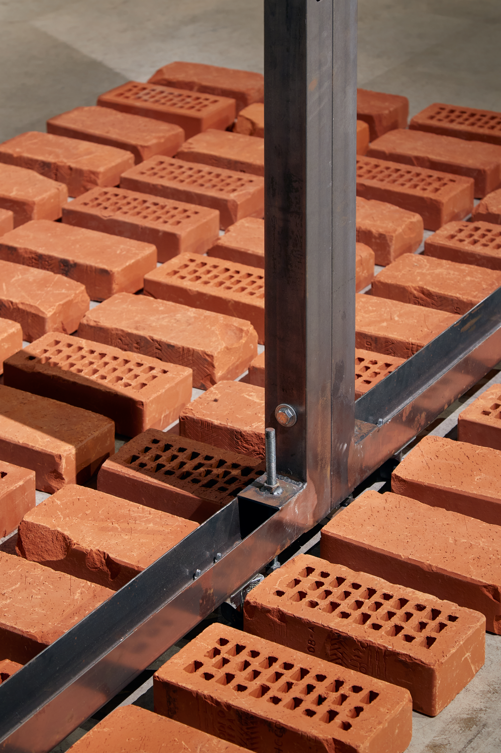 Izstādes «Dekoloniālās ekoloģijas» arhitektūra — «Gaiss» ← FOLD-5