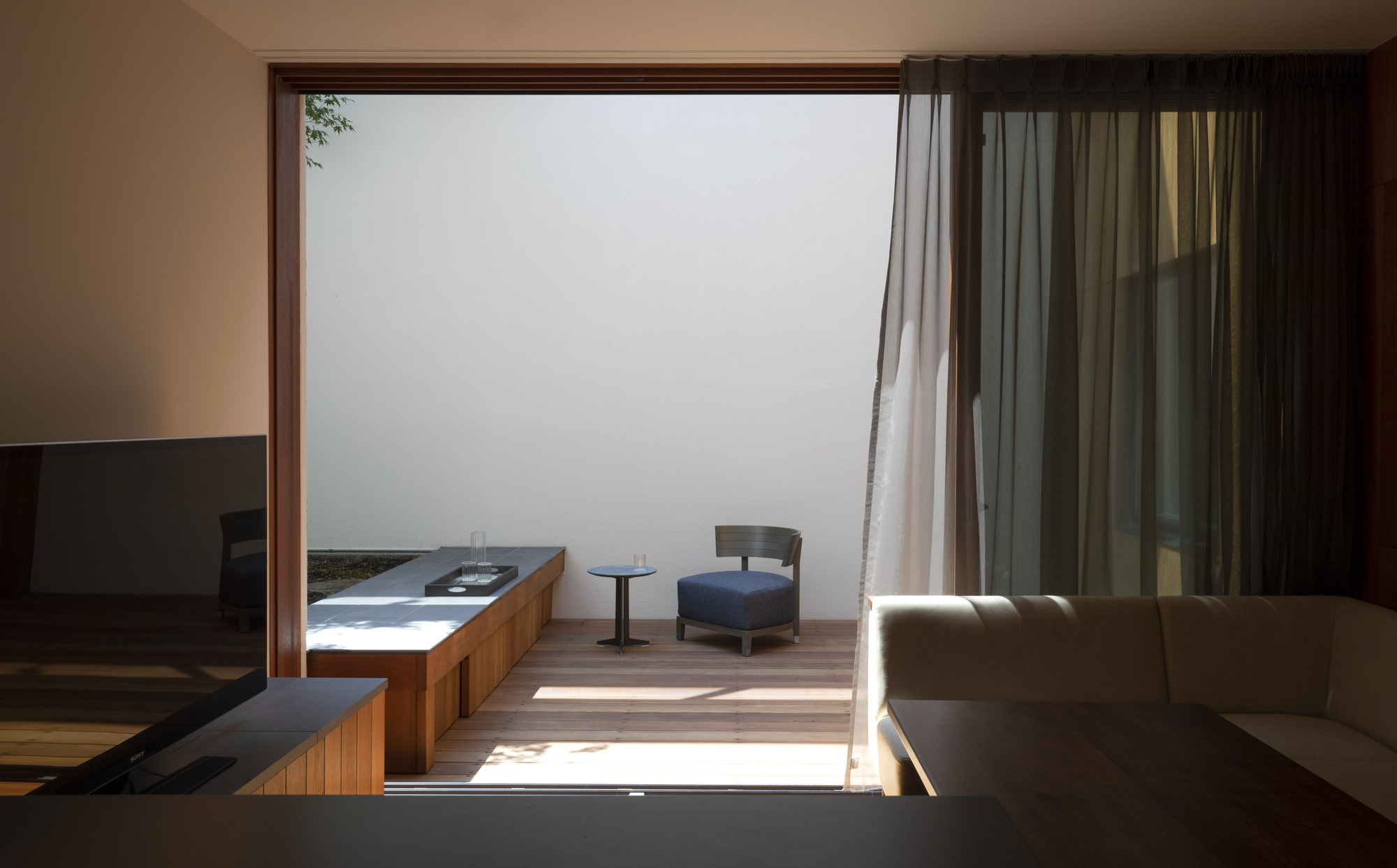 天空洞穴屋和诊所丨日本东京丨IKAWAYA Architects-39