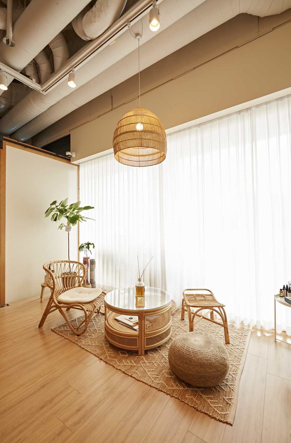 温暧氛围的 40 平米公寓健身房设计-10