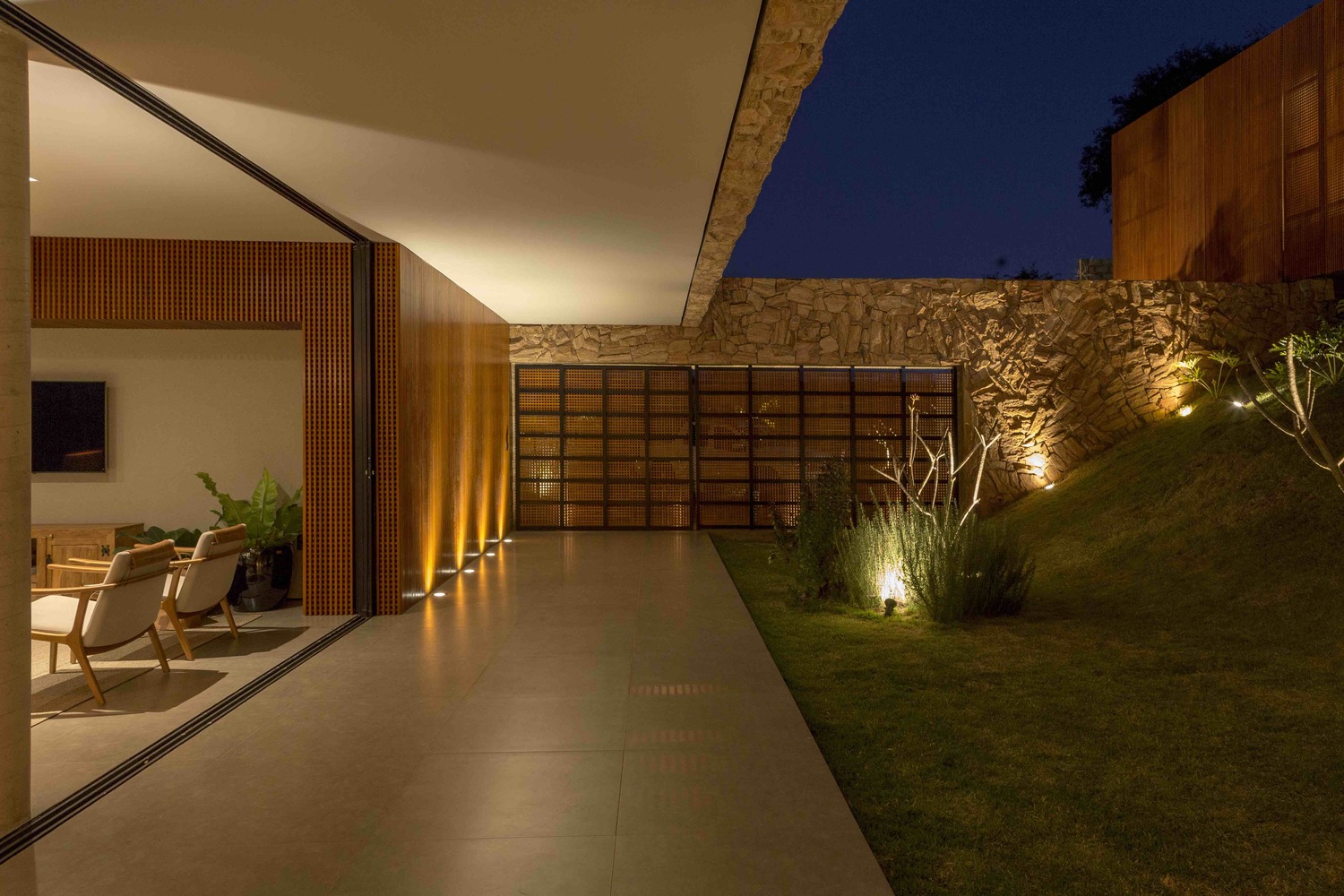 巴西米纳斯吉拉斯山脉中的“石之家”-41