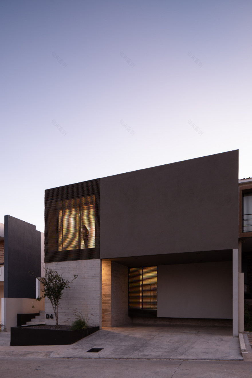 墨西哥 D-4 别墅 | 木质立方体与户外庭院打造独特空间-22