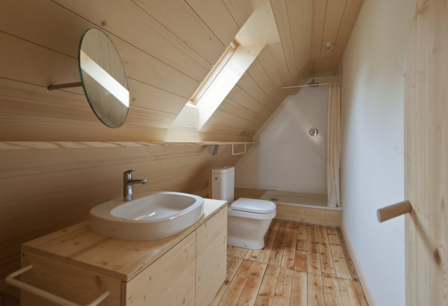 苏黎世轻型木结构住宅,嵌入历史与自然的和谐共生-29