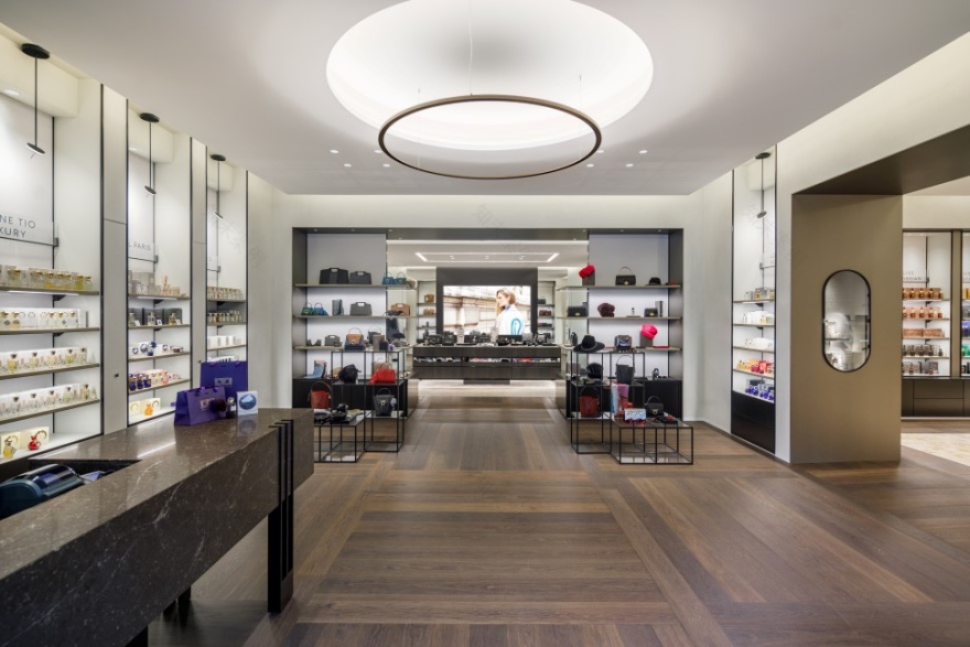 莉安妮·蒂奥·奢侈品精品店-10