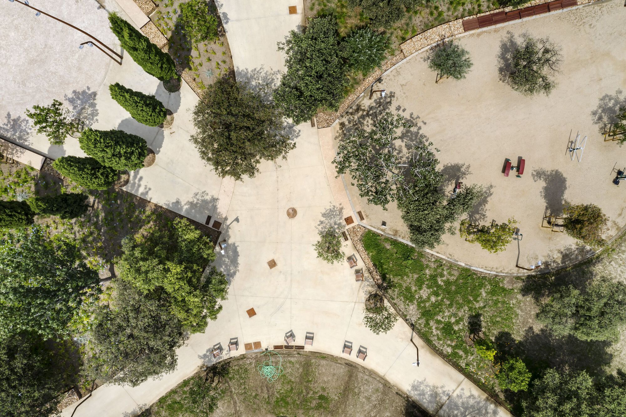 索勒公园丨西班牙巴塞罗那丨BARRIO PERAIRE Arquitectes-53