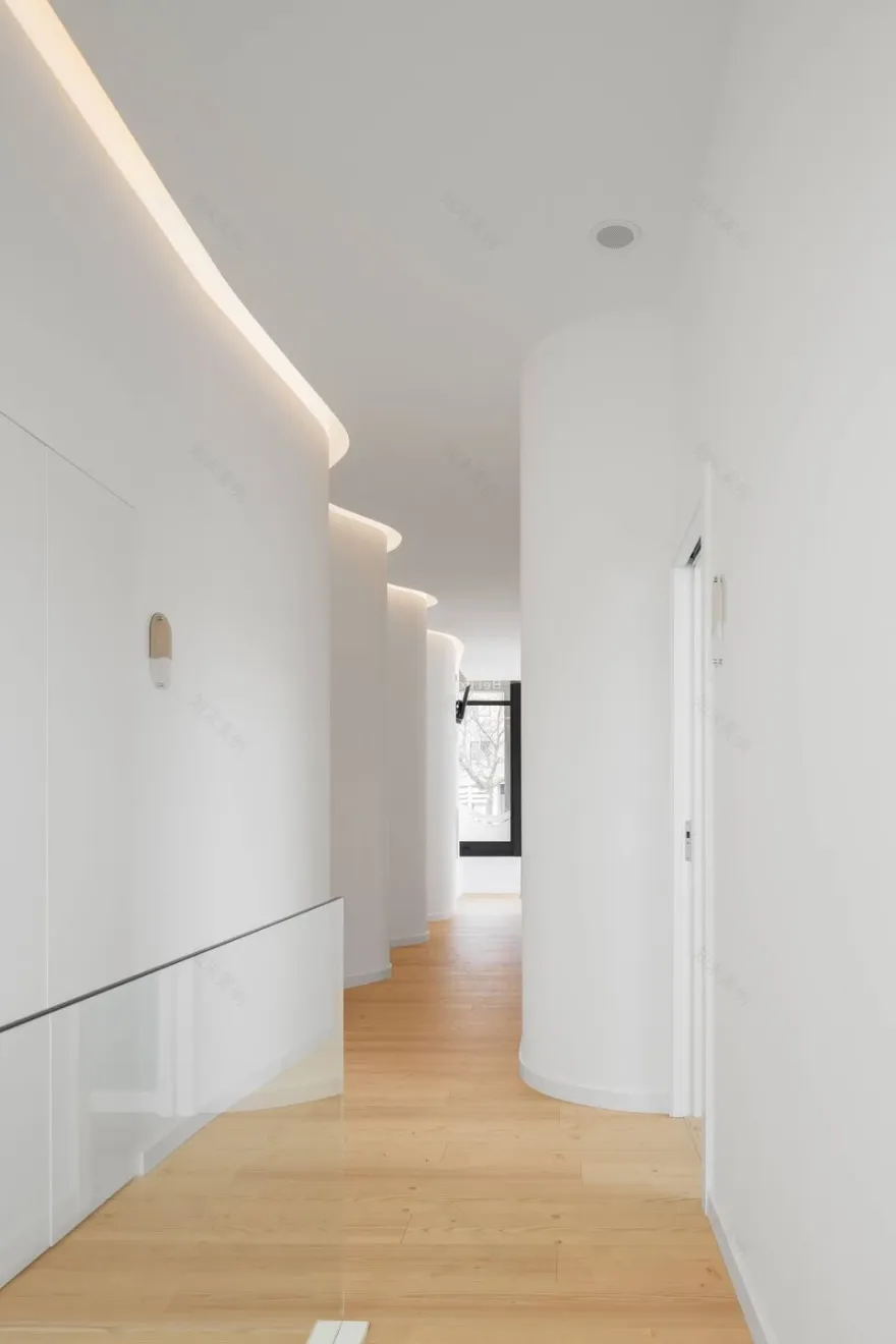 葡萄牙阳光医疗办公室设计丨Arquitetos Rómulo Neto-13