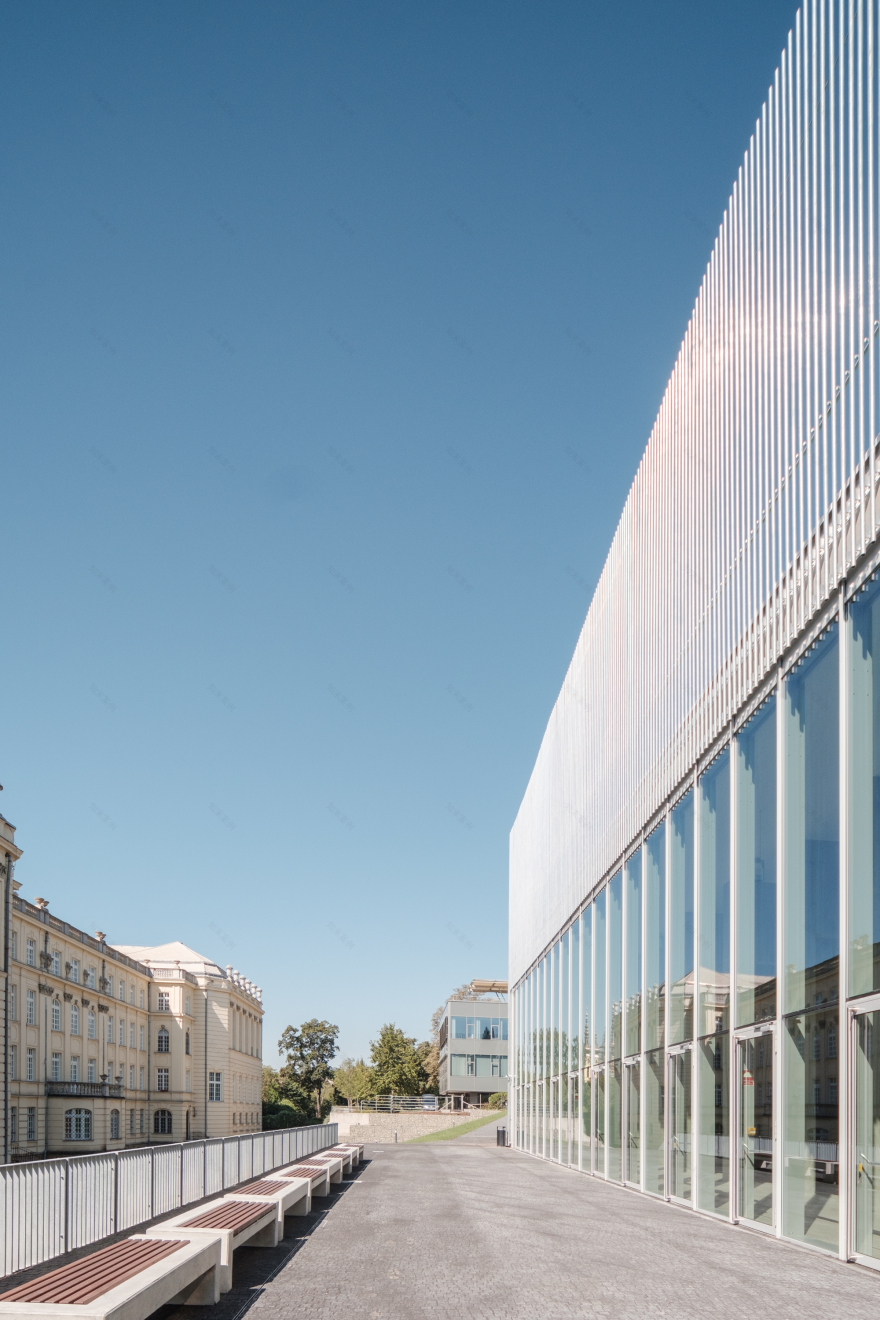 匈牙利圣盖勒特会议大厅设计丨匈牙利布达佩斯丨Építész Stúdió-20