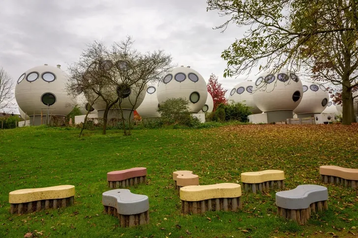 Bolwoningen球形住宅社区丨荷兰丨荷兰建筑师兼艺术家德里斯·克雷坎普(Dries Krejikamp)-4