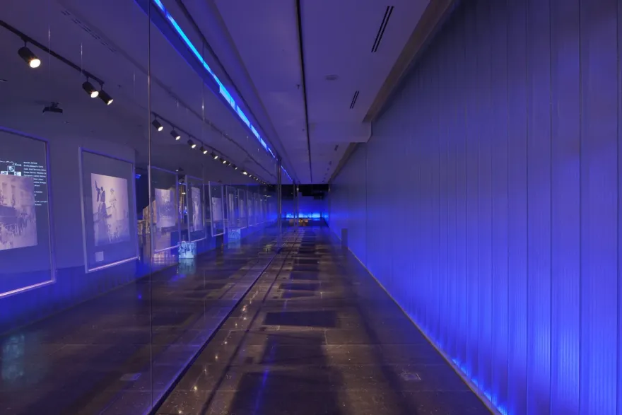 西班牙塞维利亚地下考古博物馆·“无界空间”的创意设计-17