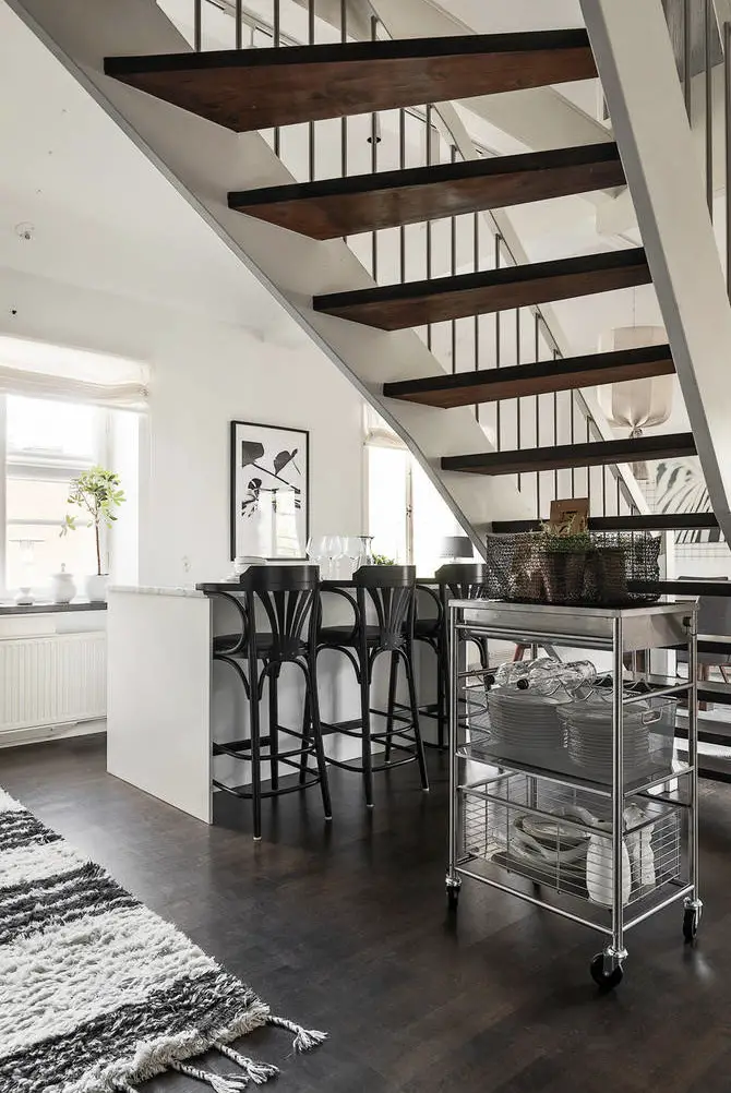 旧楼改造的灰色与白色中性 duplex-14