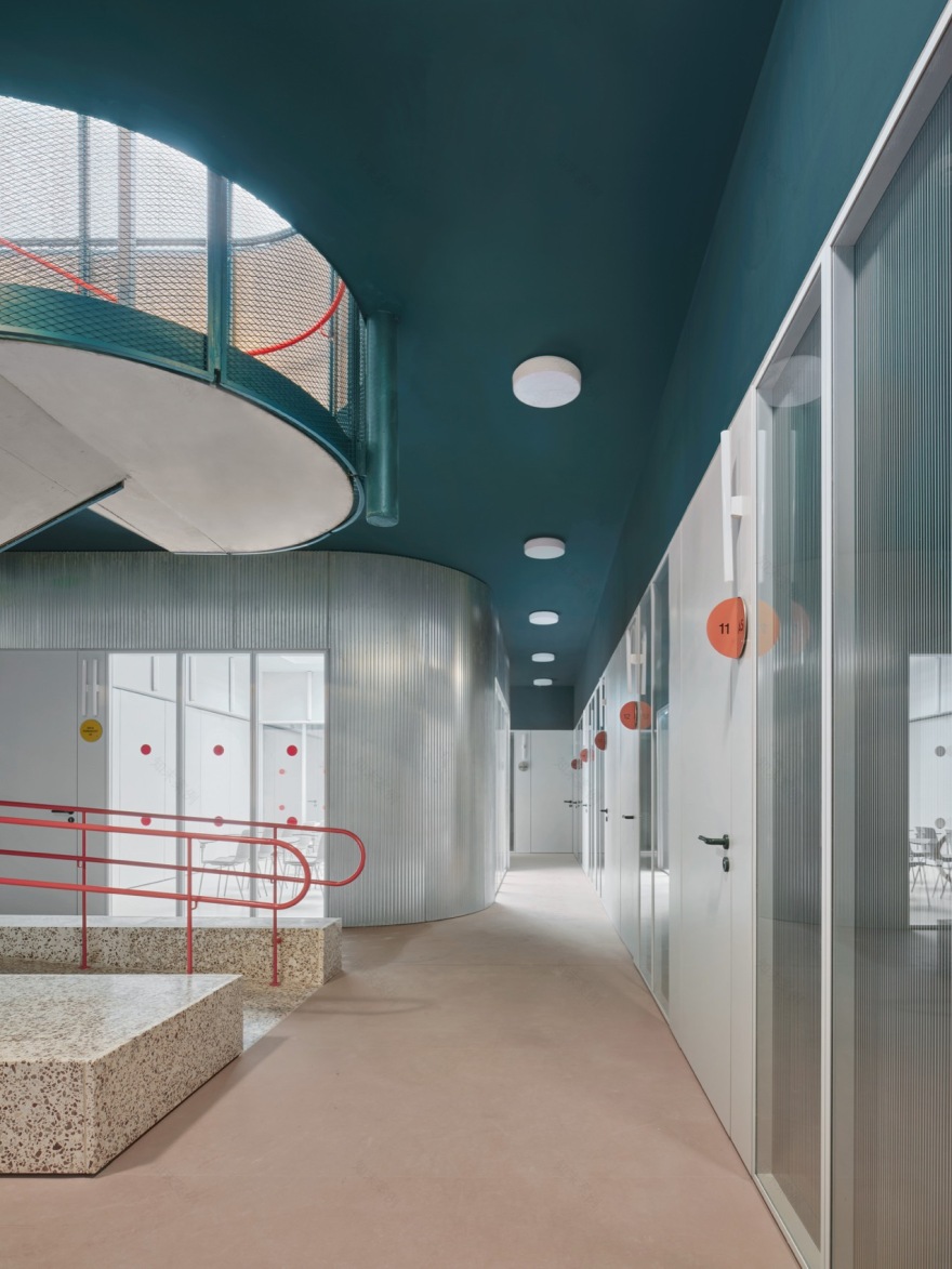 SAIER援助服务中心改造丨西班牙巴塞罗那丨Flexo Arquitectura-18