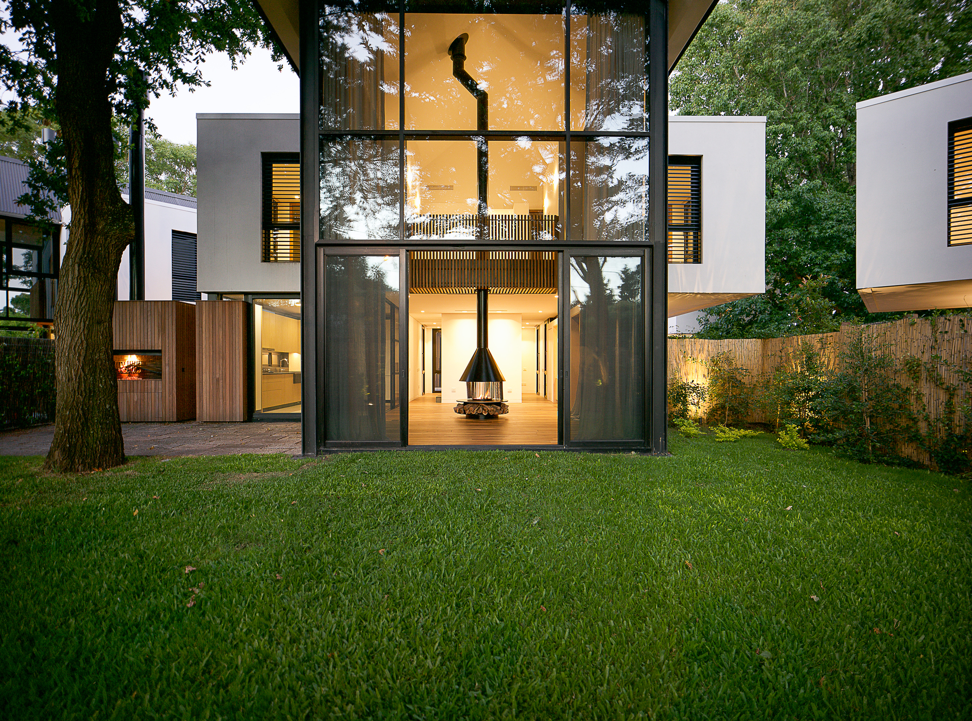 Residencial Murillo · 融入自然的现代别墅设计-3