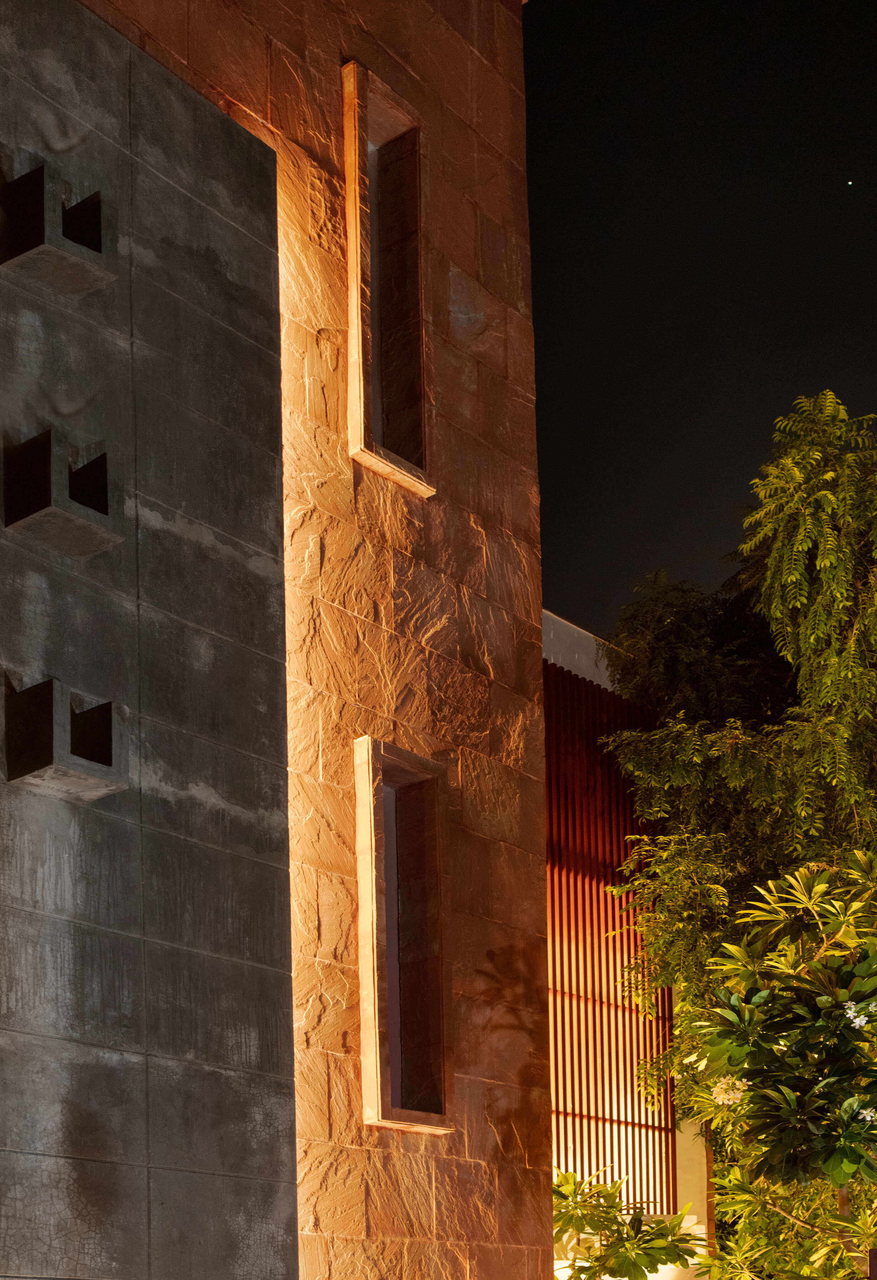 House With 49 Trees RENESA-37