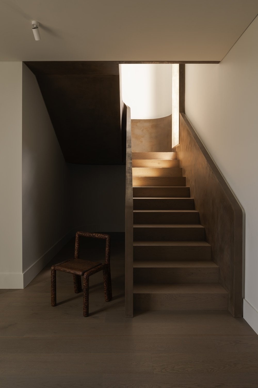 MAEK丨极简挑空别墅-19