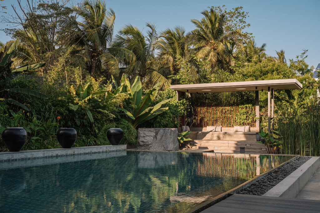 盖亚

注：GAIA在天文学等领域常指盖亚，它既是希腊神话中的大地女神名，也被用于命名欧洲空间局的天体测量卫星等 丨印度丨FADD Studio-37