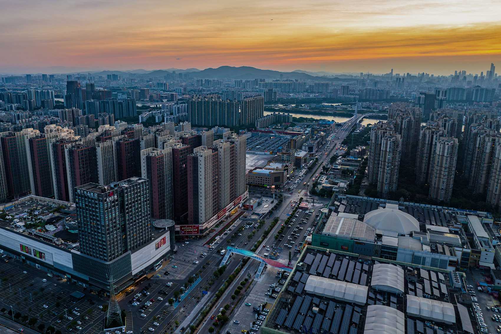 南海大沥建设大道人行天桥丨中国佛山丨竖梁社 Atelier cnS-5