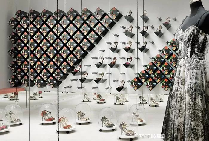 Femme Fanatique一个致力于探戈世界鞋店空间-1