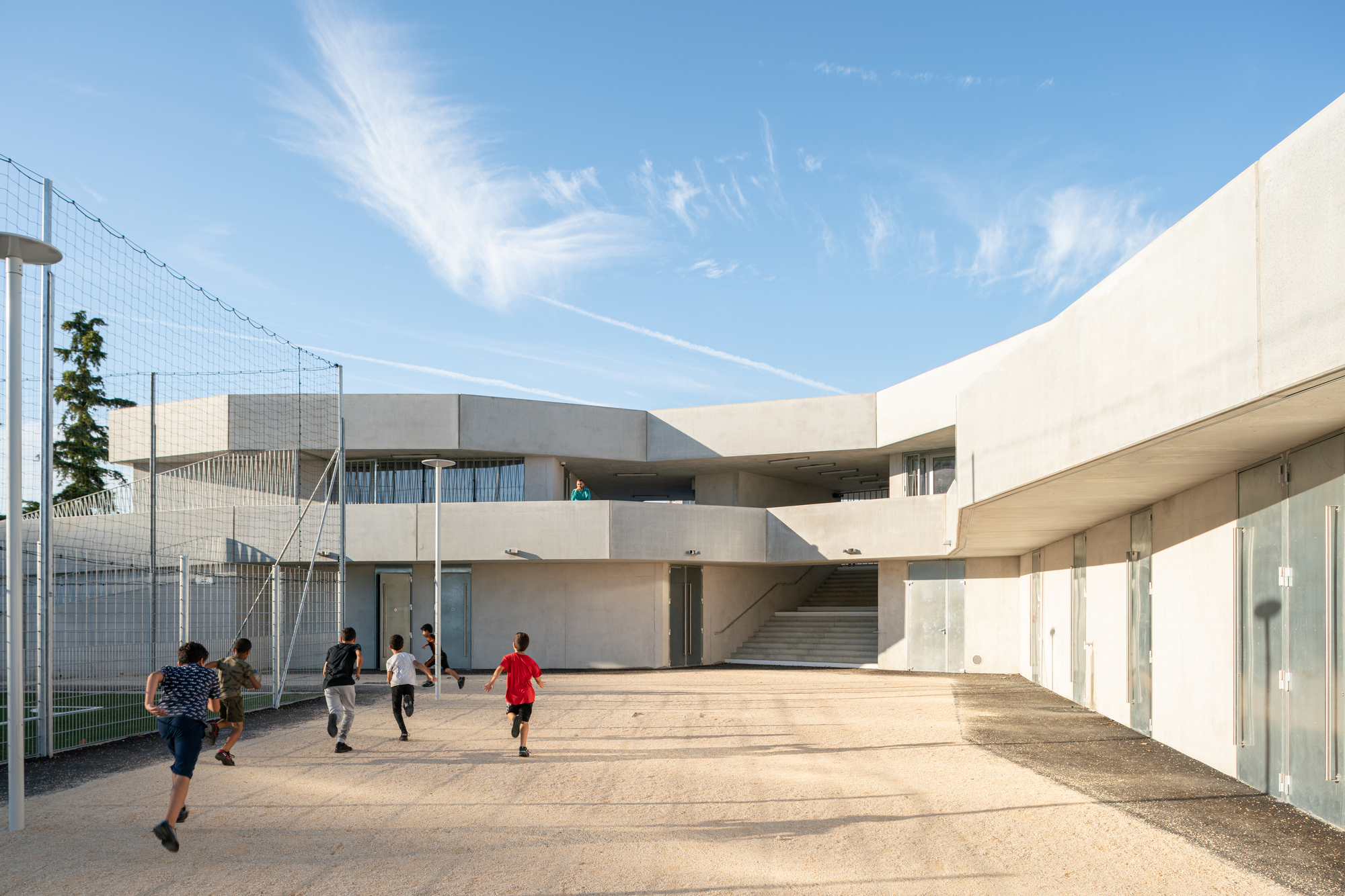 Malpasse Stadium / Guillaume Pepin architect + Fabrice Giraud architect-20