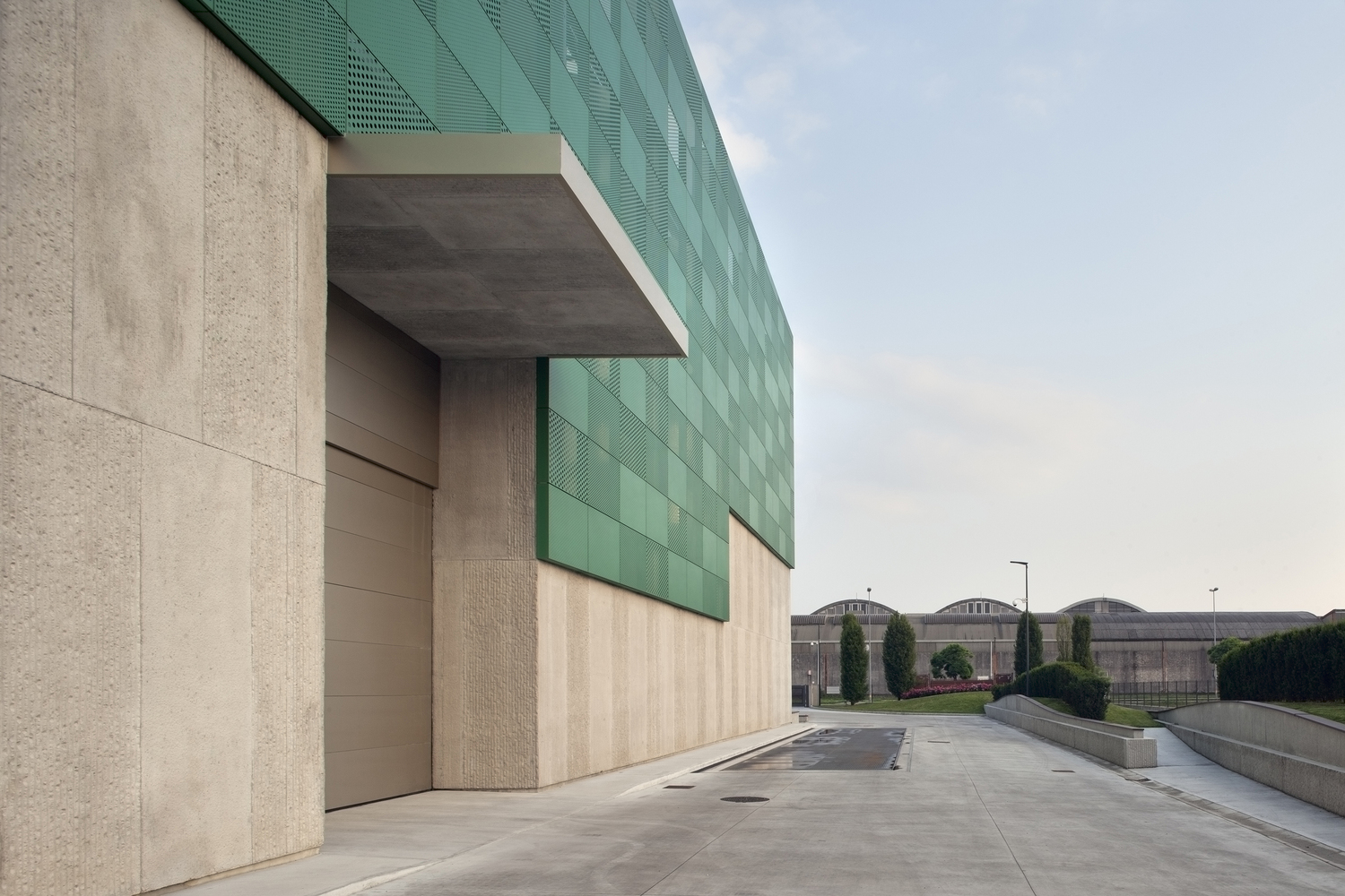 绿色铝板打造的意大利酒庄扩建项目-33