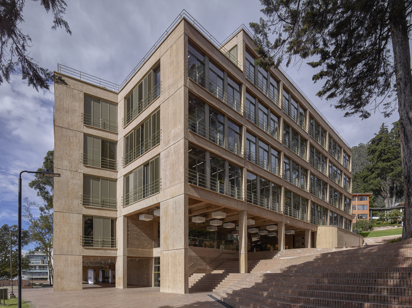 哥伦比亚 Universidad de los Andes 建筑学院 · 教育与设计完美结合-15