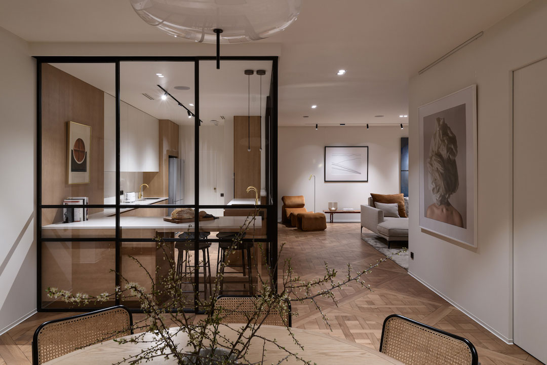 乌克兰基辅温馨现代大宅设计-16