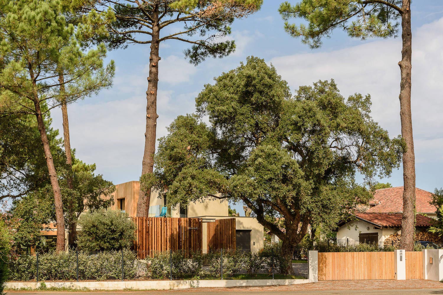 Modern wooden residence surrounded by greenery   CAANdesign  Architecture and home design blog-10