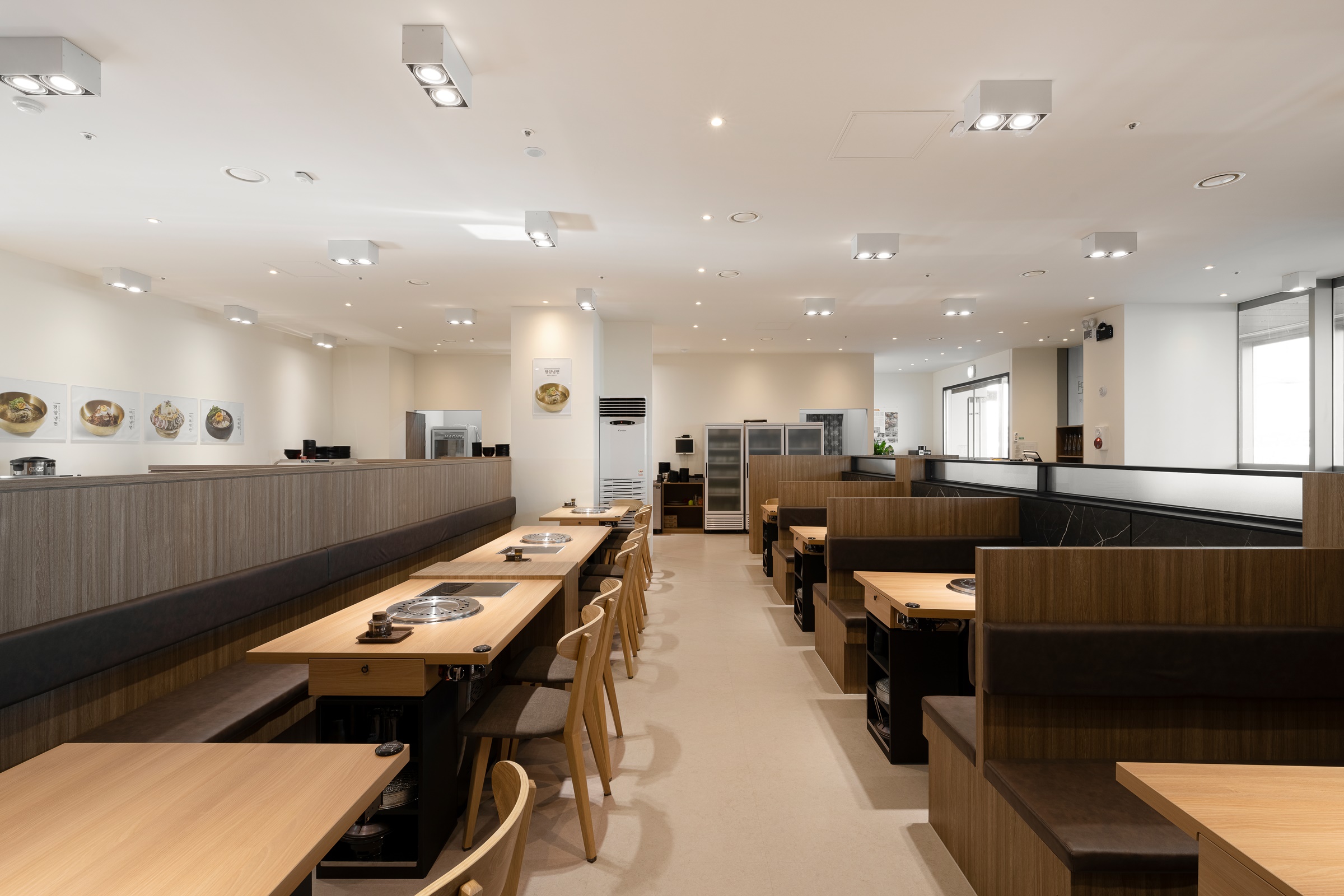 首尔某餐厅 | 极简主义的完美呈现-2