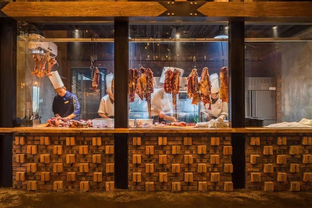 众合里记潮牛火锅——工业风与潮汕美食的完美融合-23