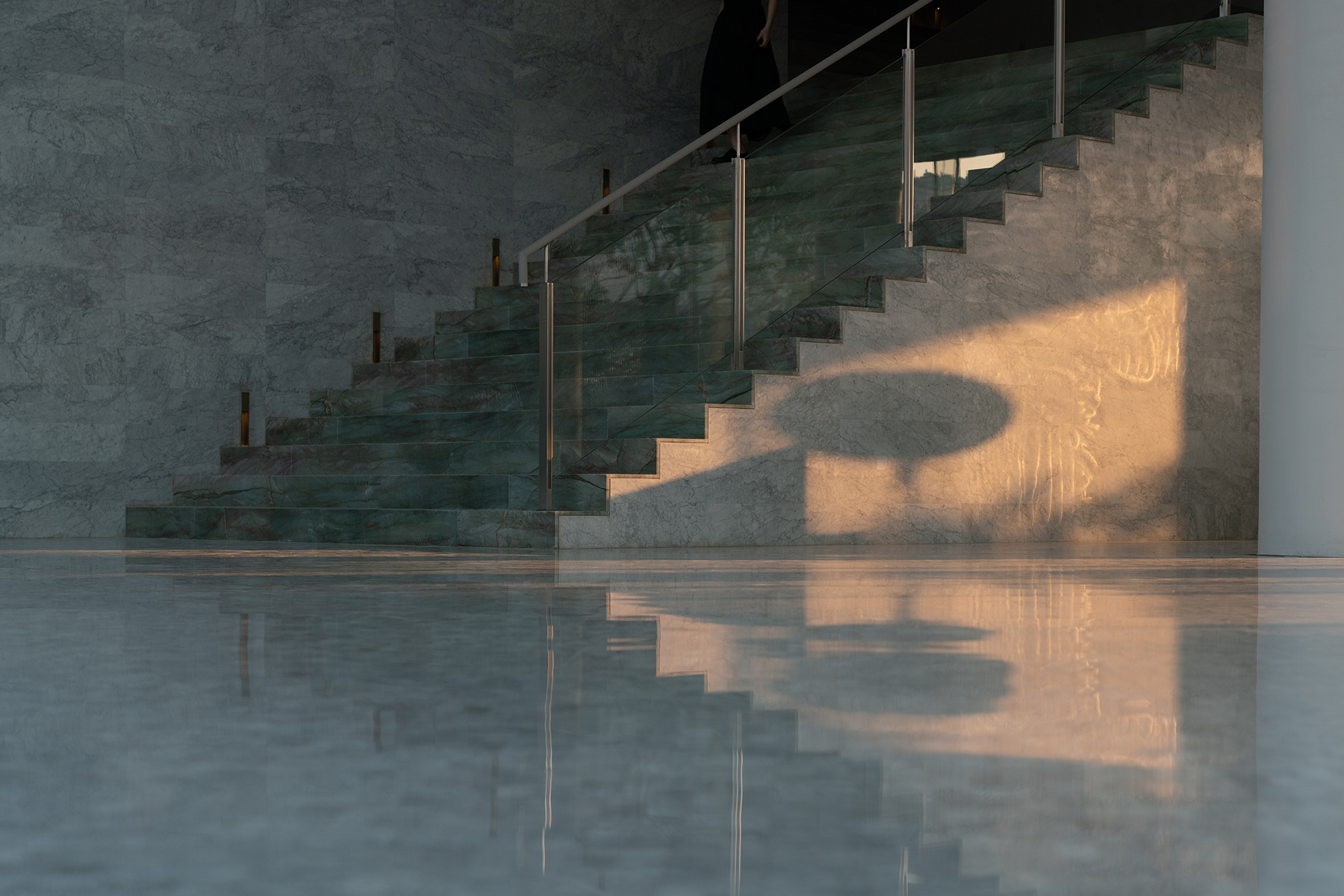 东莞悦府城市展厅丨中国东莞丨水相设计-12