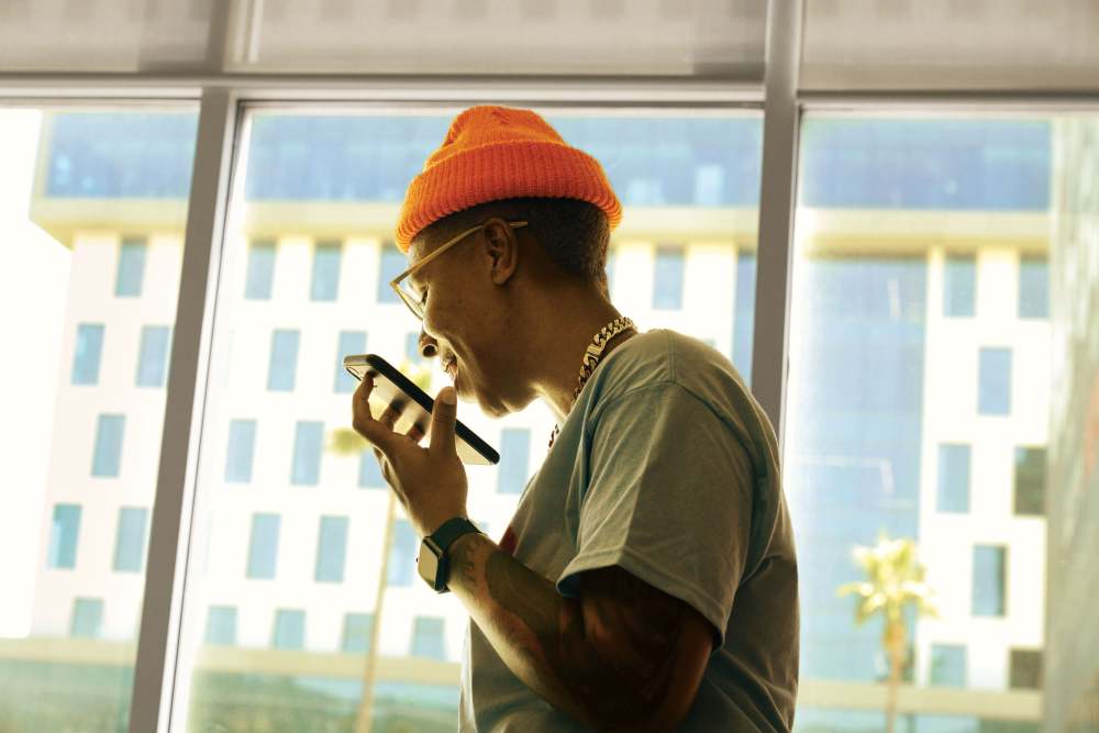 好莱坞莉娜Waithe和拉贾尼在洛杉矶开设广告办公室-32