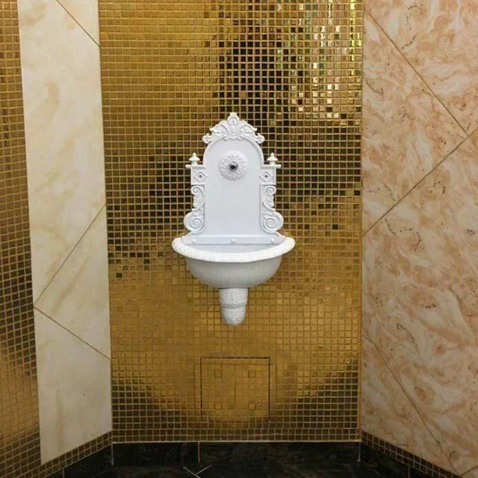 史上最壕小学!亿万土豪爆改母校,画风秒变皇宫!学生哭了,家长坐不住了......-89