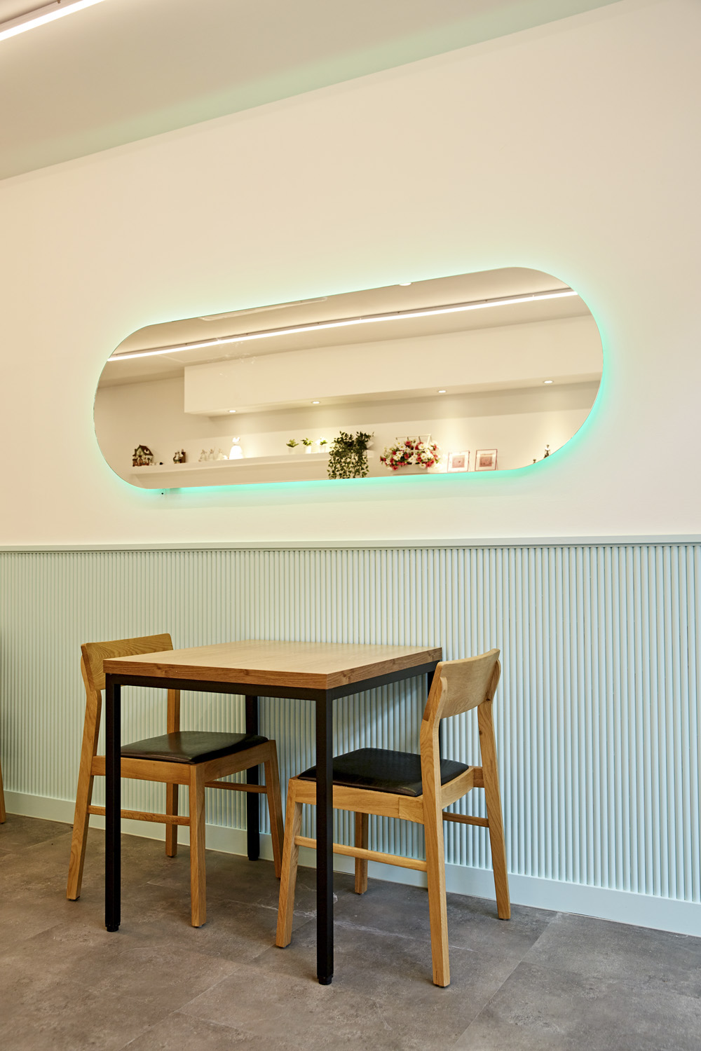 明亮简约的 15 平米快餐店室内设计-15