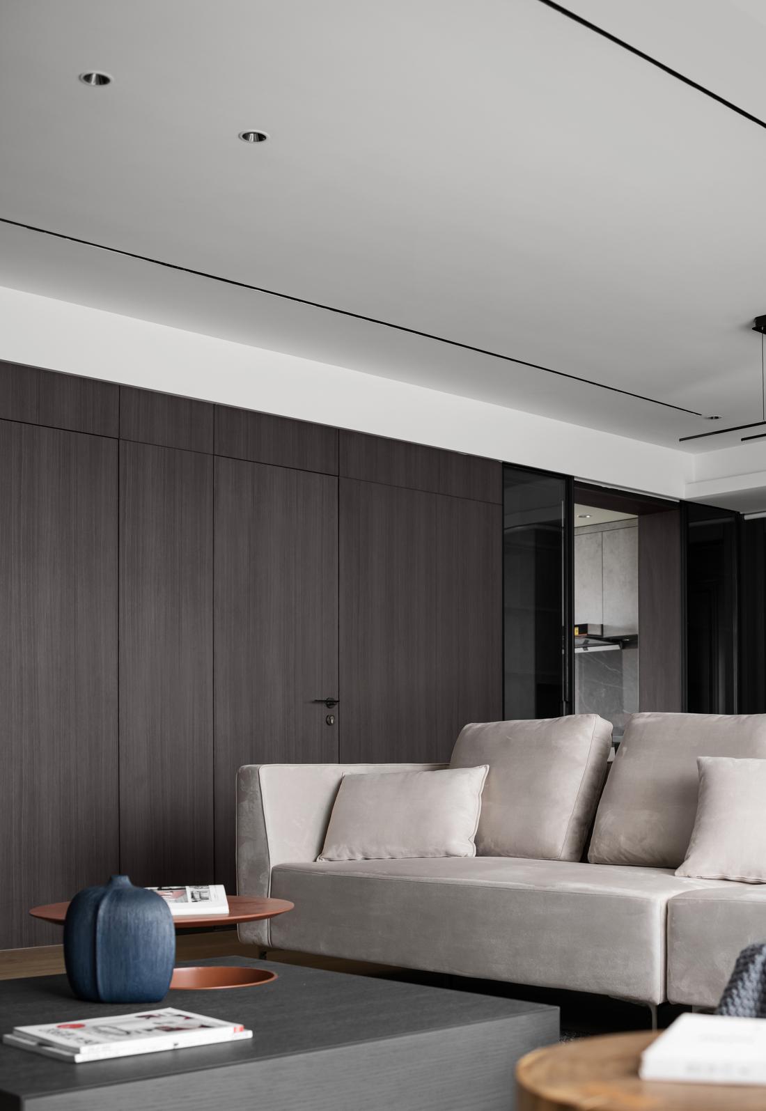 诗意江景私宅 · 现代主义的温馨栖居艺术-18