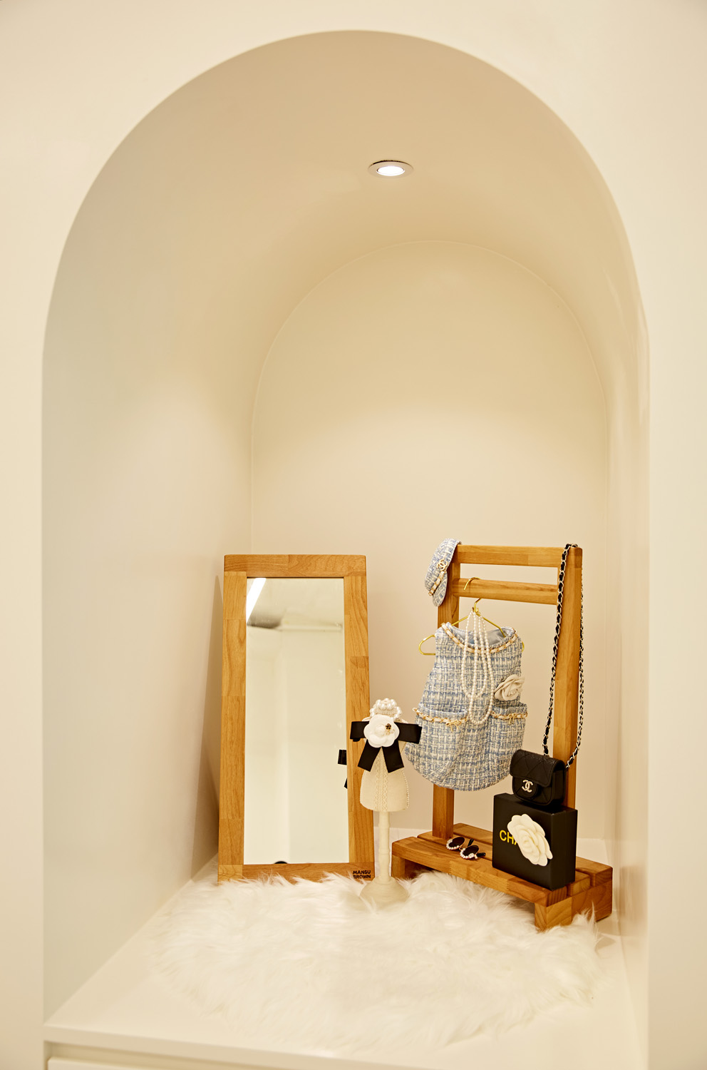 白色与木色的极简之美 | 13 坪小空间的餐厅设计-15