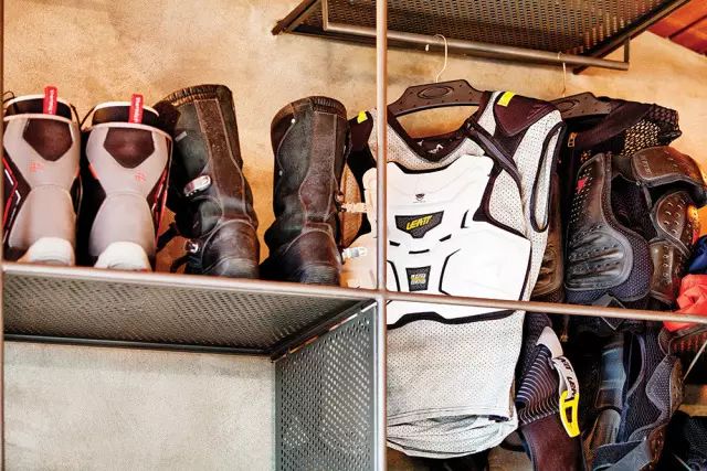 阁楼时光，远方和低生活都在画框里-23