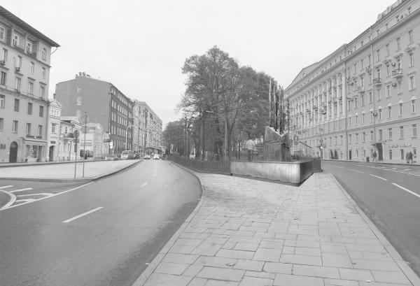 莫斯科尼基茨基林荫道南段纪念遇难记者标志安装丨俄罗斯莫斯科丨阿列克谢·巴维金及其合伙人-35