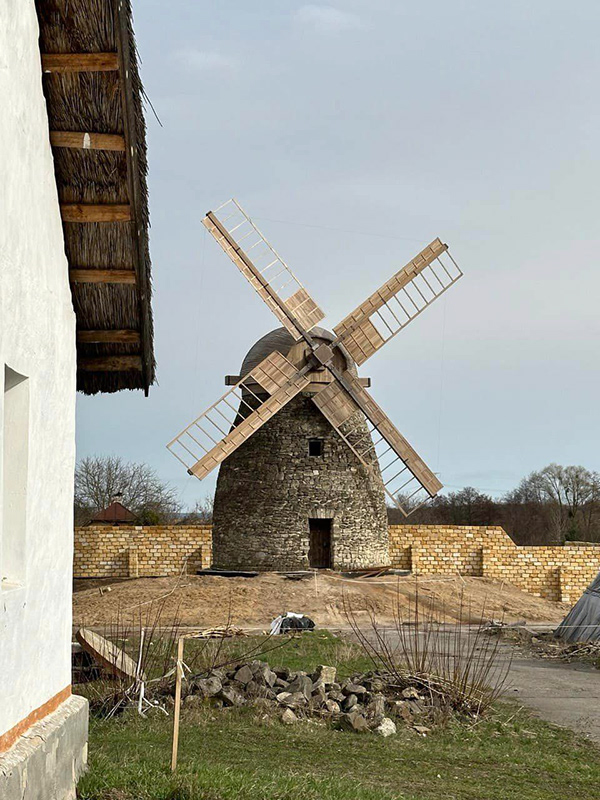 古代风车修复丨乌克兰基辅丨Oleg Volosovskiy 等-29