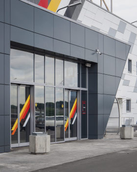 Строительный торговый центр «Петрович» 25000м² — портфолио бюро ARXY